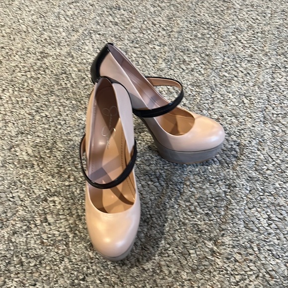 Jessica Simpson Heels - Picture 1 of 2